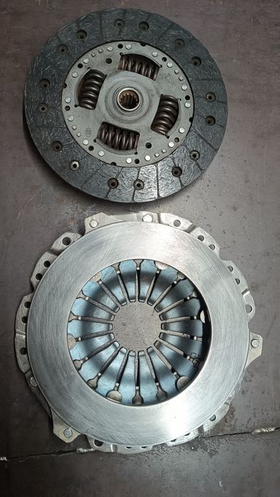 Продам карзину , диск сцепления и выжимной подшипник