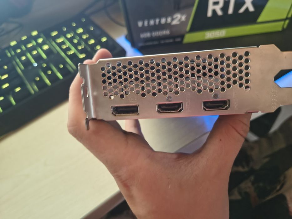 Продам rtx 3050 6gb msi