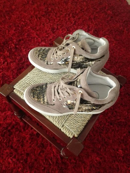 Bota camurça e lantejolas EXÉ