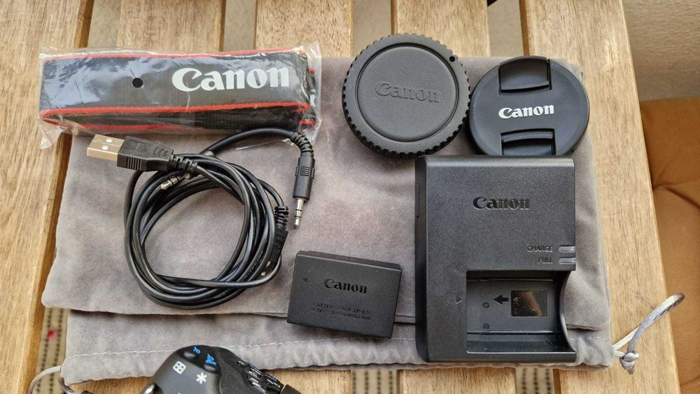 EOS Rebel T6i + 18-55mm Lens + Complete Kit – Excellent Condition!64284287539843123