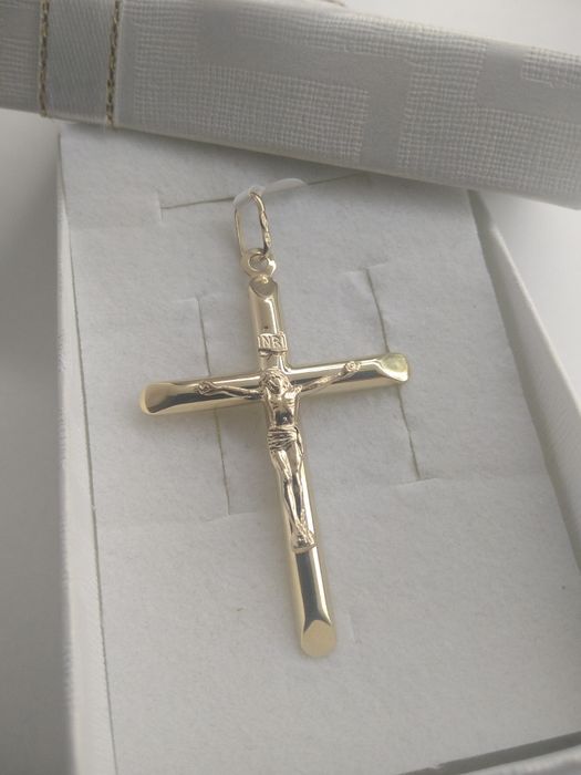 Złoty wisiorek krzyżyk złoto 585 długość  5 cm  02