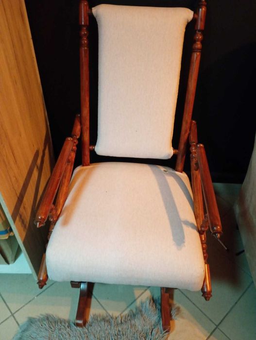 Sprzedam krzesło bujane w idealnym stanie