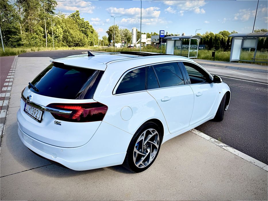 Opel Insignia  Sport Tourer OPC Line (B20DTH 170km)