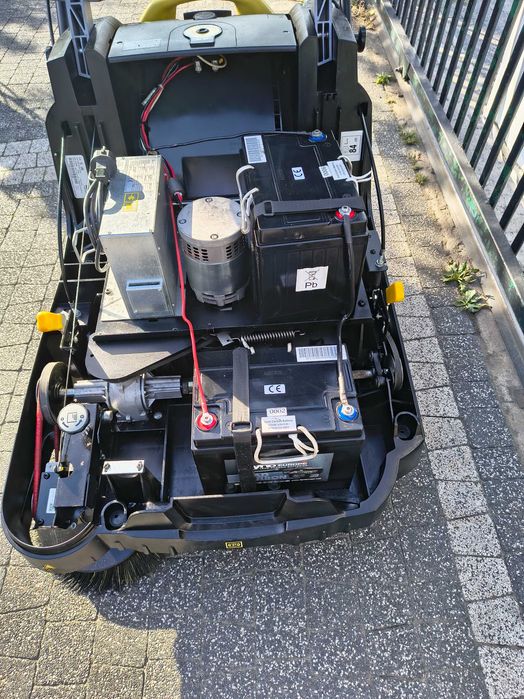 Zamiatarka KARCHER KM 75/40 W BP Pack Gwarancja