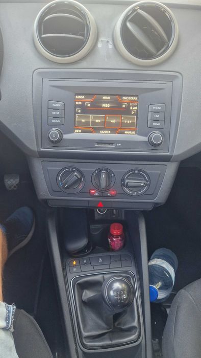 Seat Ibiza 1.4tdi 90cvs 5 portas 5 lugares 12/2016 Nacional