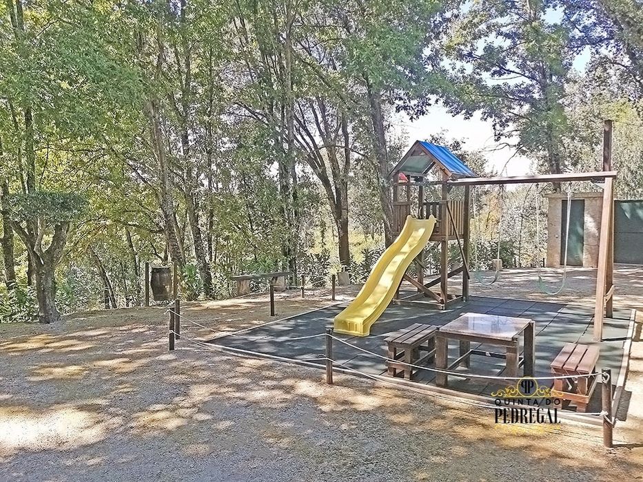 . : Quinta do Pedregal : .