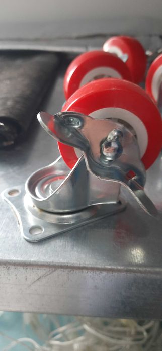 Rodinhas de aparafusar