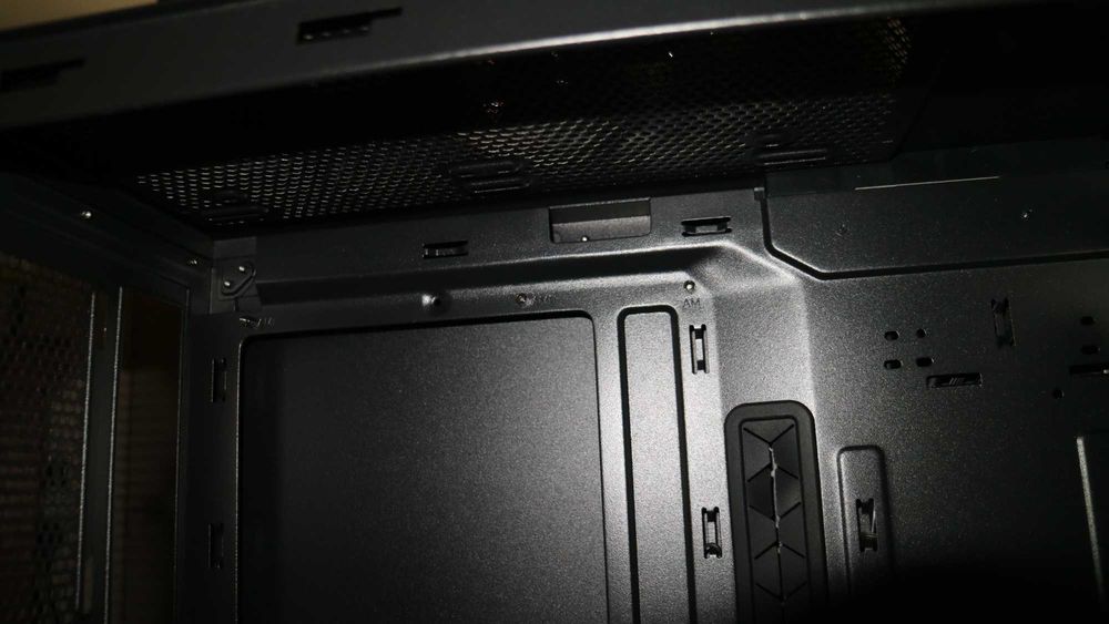 Caixa ATX - Cooler Master NR600427388776408698883