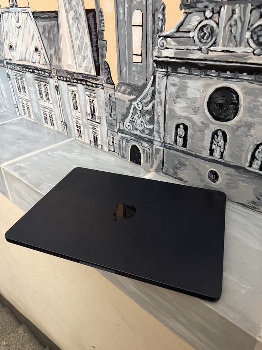 Macbook Air M4 , 2025. 13-inch