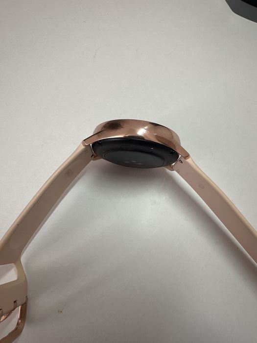 Продам Samsung Galaxy Watch Active