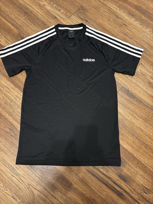 Sportowa koszulka Adidas rozmiar s