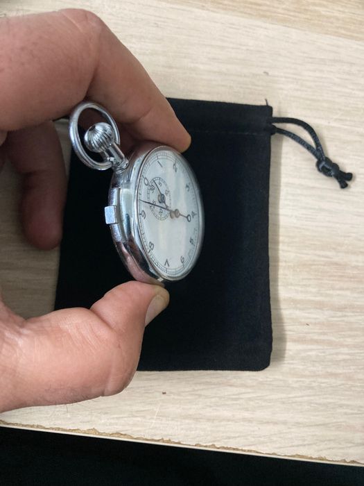 Relógio de bolso , cronómetro antigo como novo suíço .
