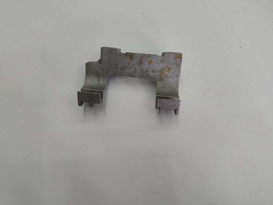 Кріплення паливного баку 178f