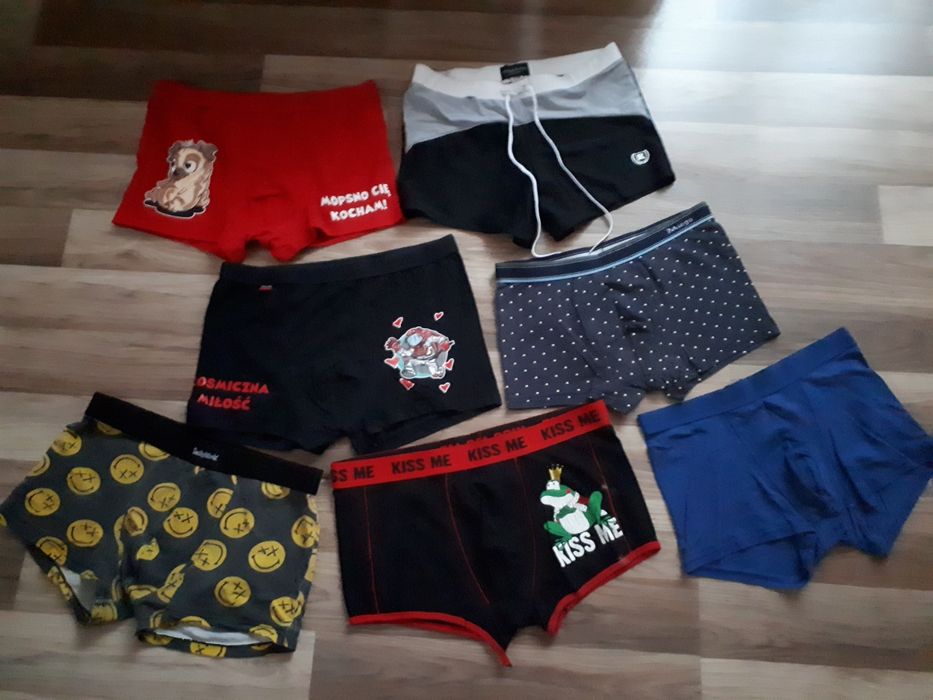 Kąpielówki i bokserki 22 sztuk
