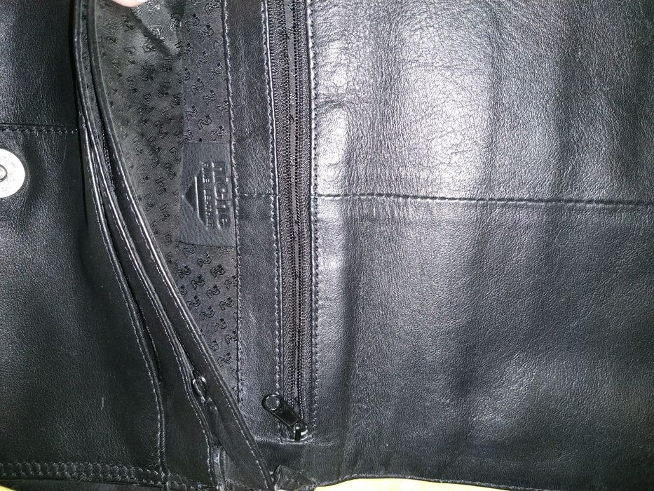 Шкіряни чорні сумочки