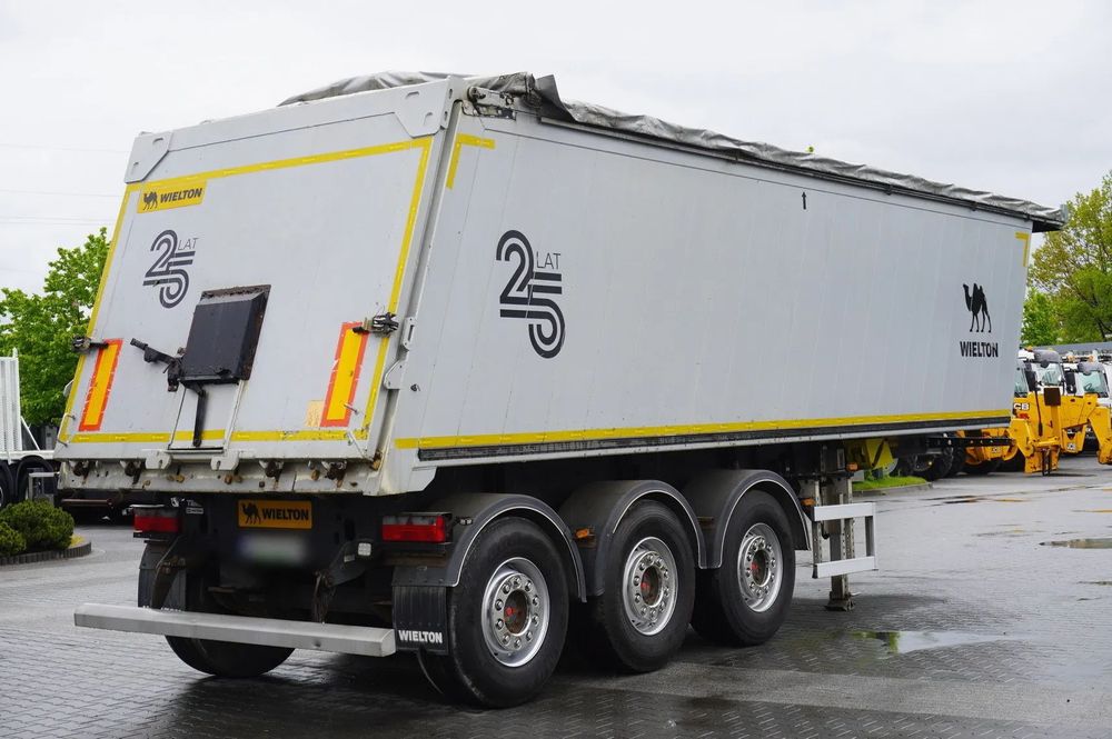 Wielton NW-3 / waga 6,2t / poj. 38 m3 / elek. dach / Teflon / 50 naczep r.2024_240398  _240398