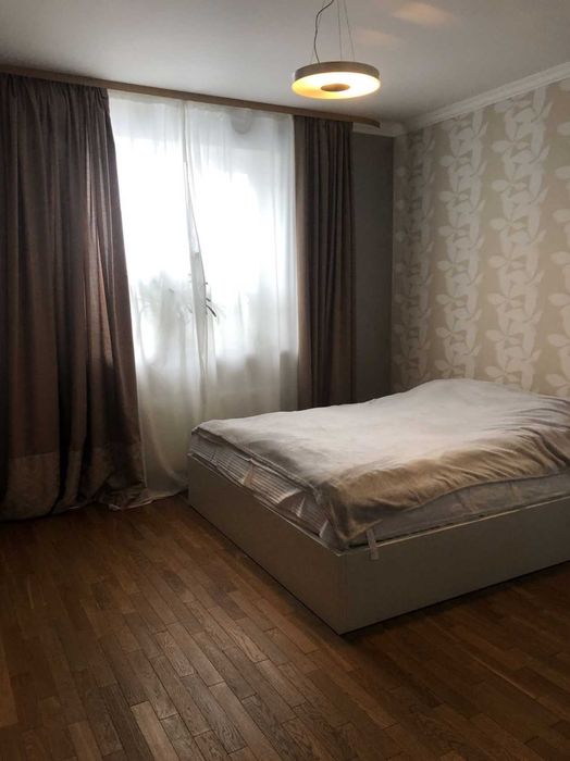 Аренда дома 400м² с бассейном на берегу озера Мартышев Осокорки