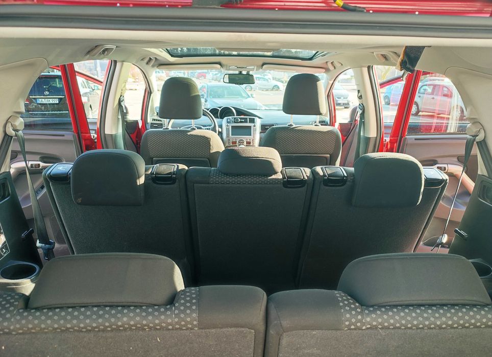 Toyota Verso 2.2 л. 7 місць