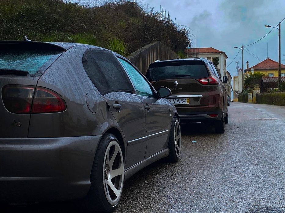 Vendo Seat em ótimo estado