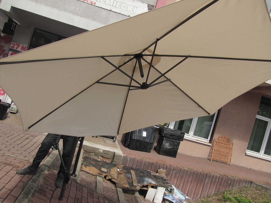 Parasol ogrodowy 300 cm beżowy z podstawą regulowany Vounot