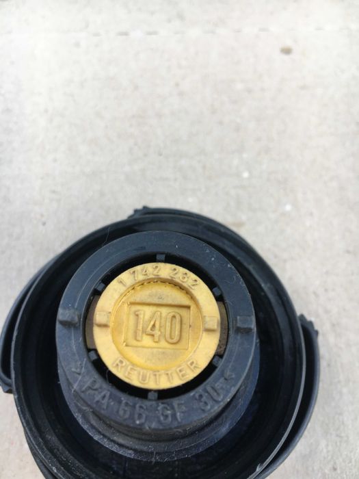 Кришка розширювального бачка BMW E39.Е34.Е36.Е46.Е30.Е53.Е60 Оригінал