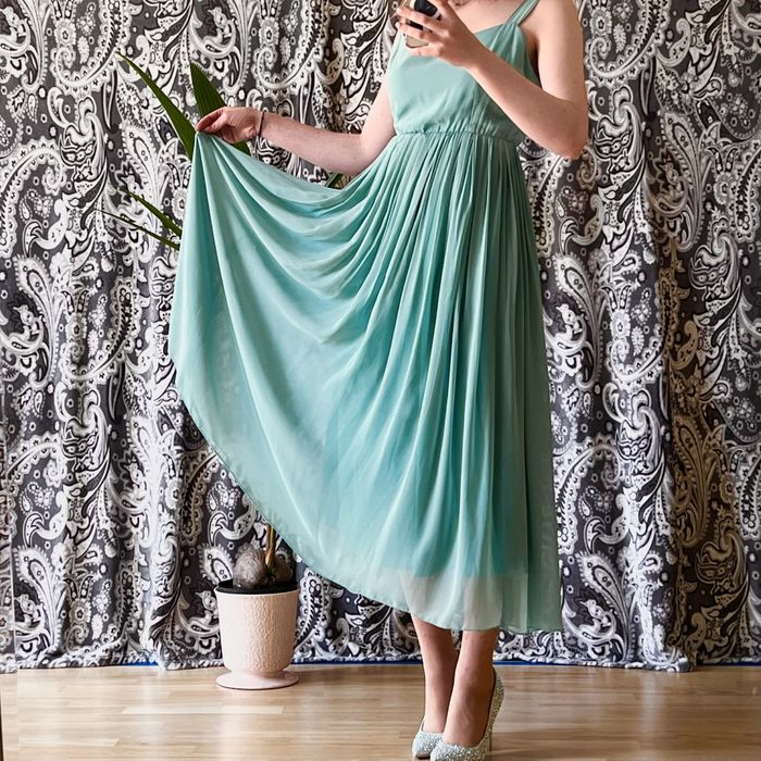 Długa niebieska sukienka 40 L