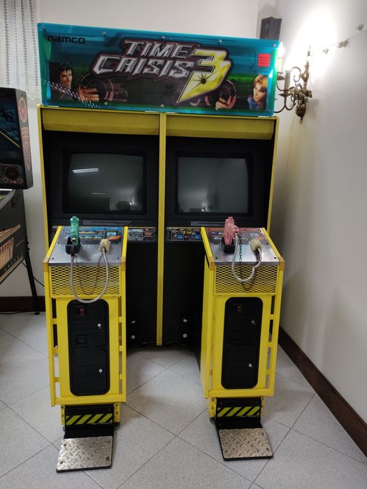 Máquina de tiro time Crisis 3 twing 1750