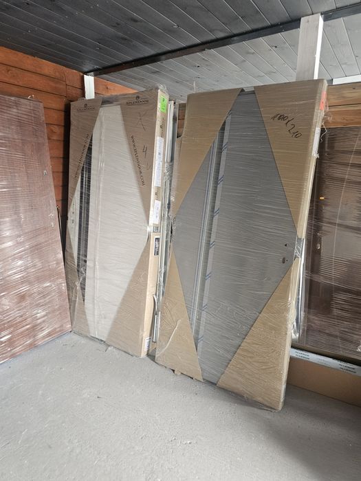 Drzwi zewnętrzne nowe 90 x 206