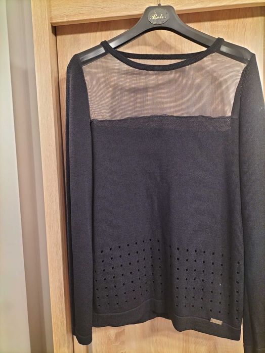 Sweter czarny z ozdobną siateczką damski G Baczyńska