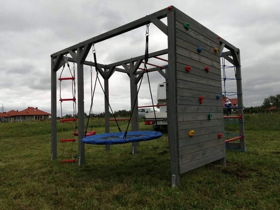 Malpi gaj scianka wspinaczkowa drazki hustawki bocianie gniazdo