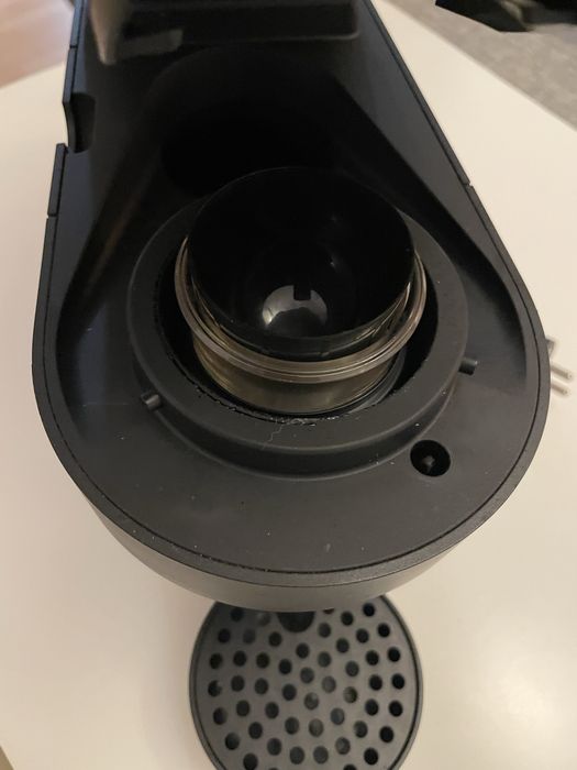 Máquina de Café  Vertue Nespresso – Branco/Preto