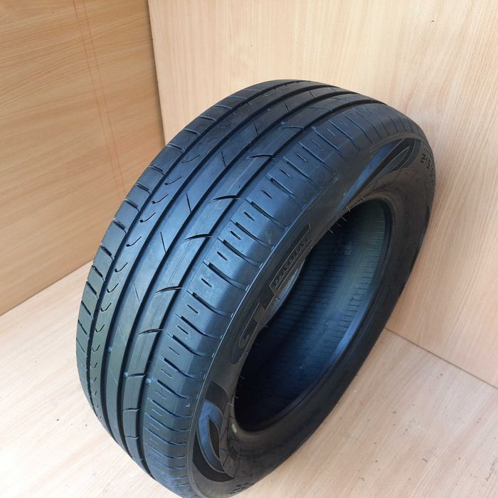 1 szt. GT Radial Champiro FE2 215/60 R16 99V XL 6,8mm