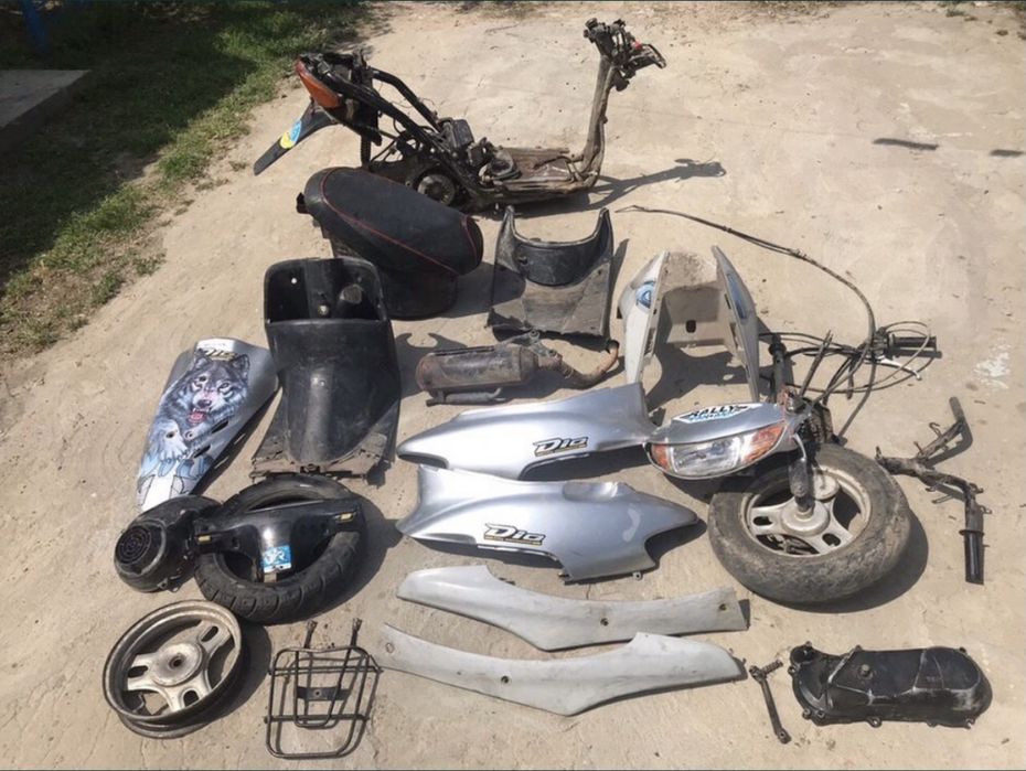 Запчасть двигуна Хонда Діо 27/34/35 Honda Dio