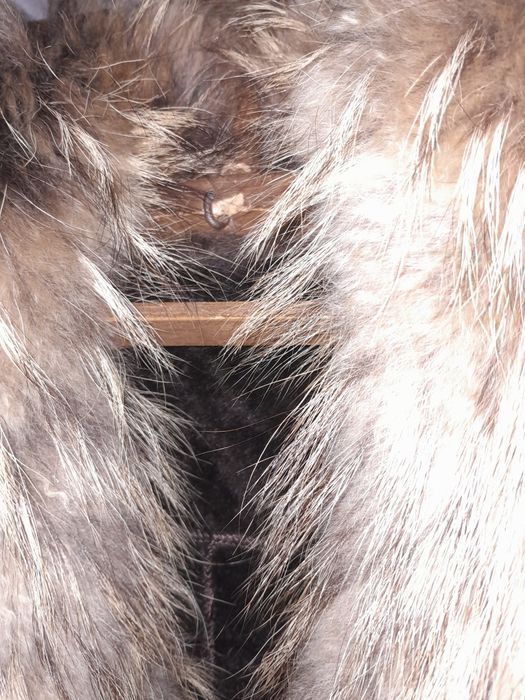 Натуральна дублянка з хутром єнота/ натуральня дубленка с мехом енота