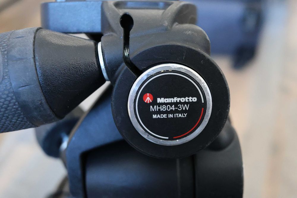 Manfrotto 190 Go! фото штатив про клас. Manfrotto MHXPRO-3W,