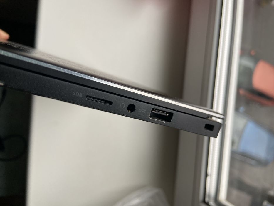 Ноутбук Dell Latitude 7370 13.3" Core M5 | 8GB | 128GB M2 SSD |FHD IPS