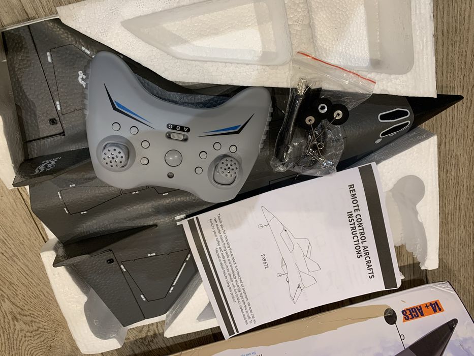 Samolot RC  FX9672