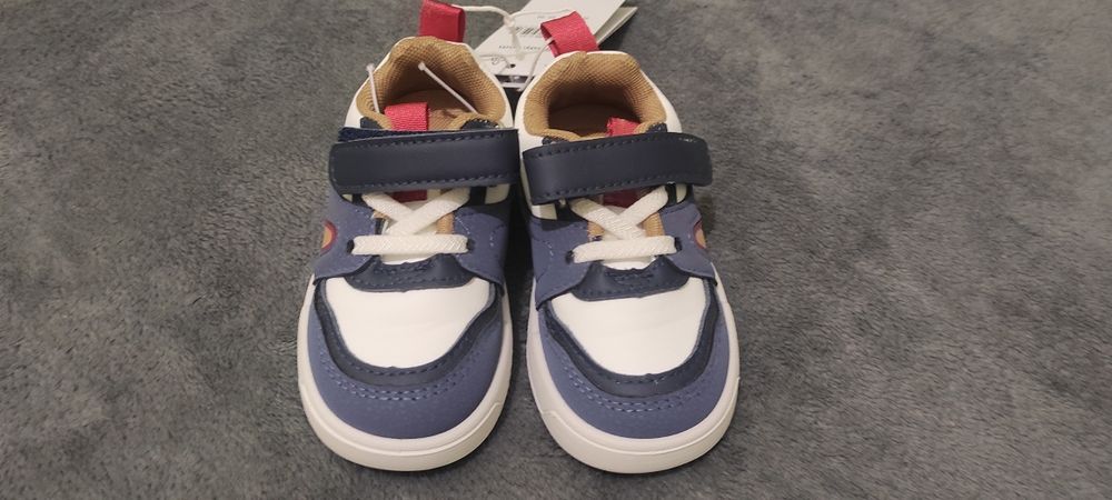 Легенькі дитячі кросівки для хлопчика, 21 розміру, 13 см устілка