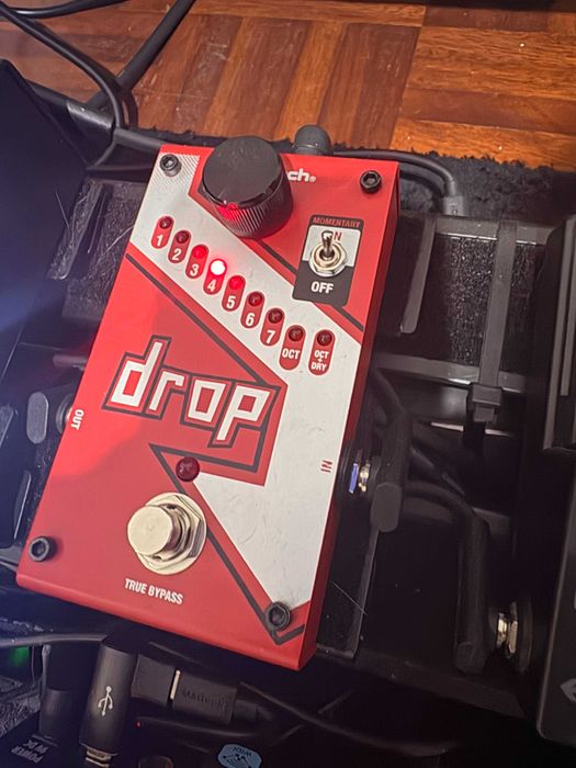 Boss RC-5, Digitech Drop, e Fender LVL8 e mais ...