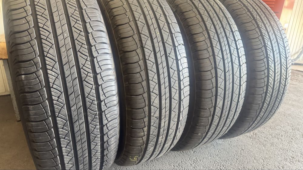 Резина R16 215/65 Michelin LatitudeTourHP шини літо