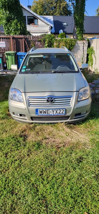 Toyota Avensis Uszkodzona
