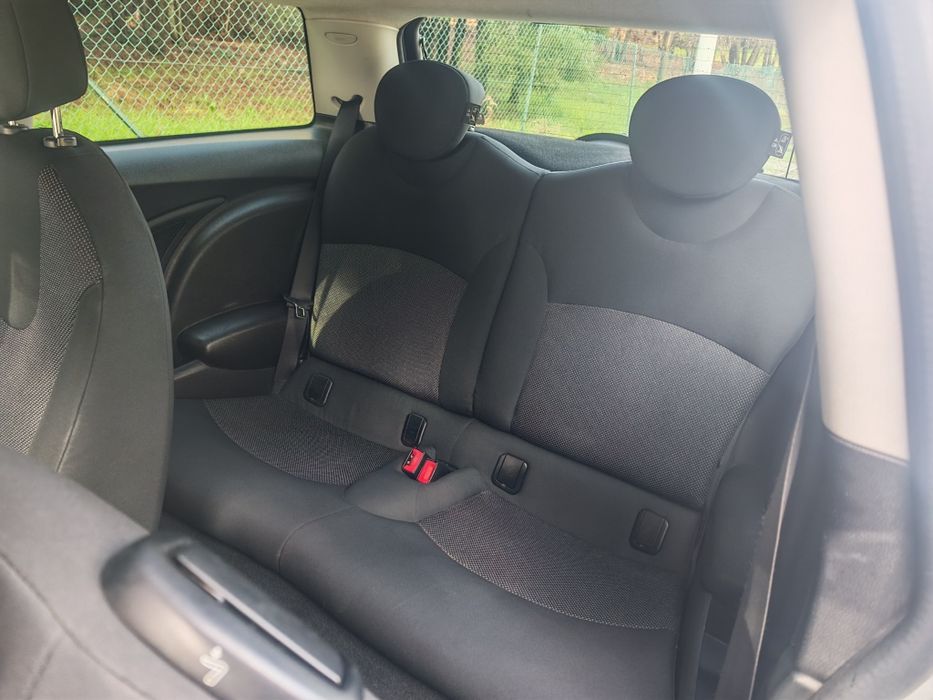 Mini Cooper 1.6 diesel  livro rev. Ótimo troco