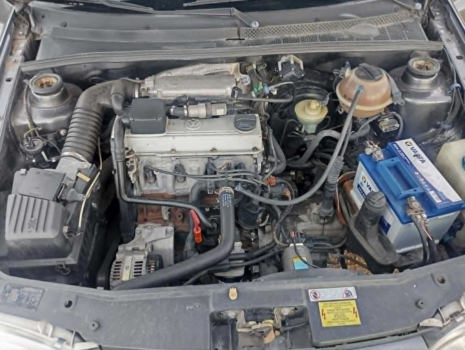 Volkswagen Golf GTI 2.0 8V