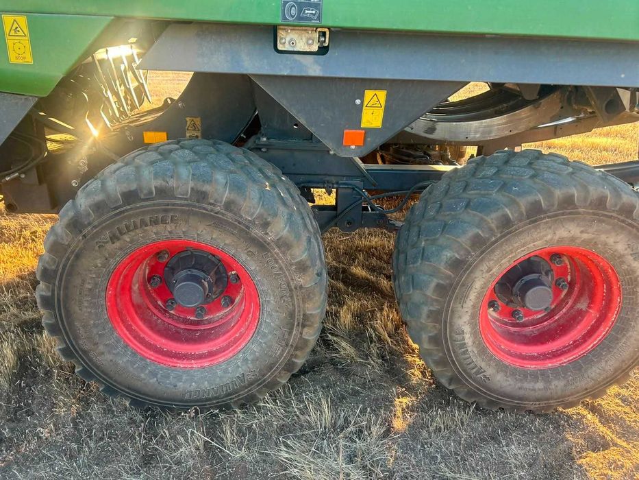 Enfardadeira Fendt 990N formato 80x90