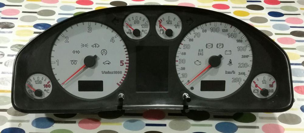 Quadrante painel Audi A4 B5 S-Line com LCD