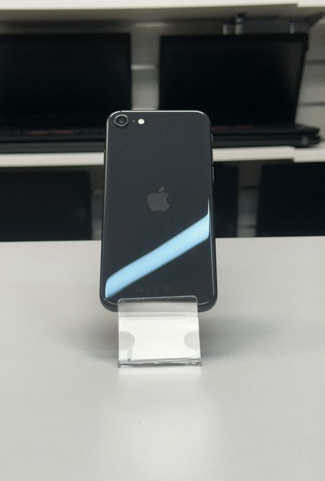 Iphone SE2 | 64 GB | 4.7" | TANIO