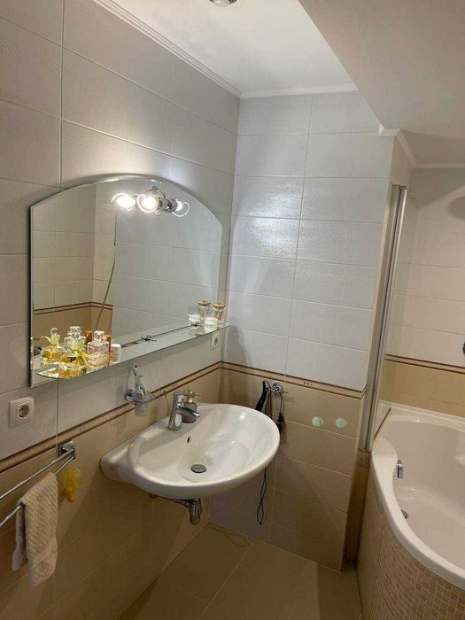 Продаж дворівневої квартири з ремонтом