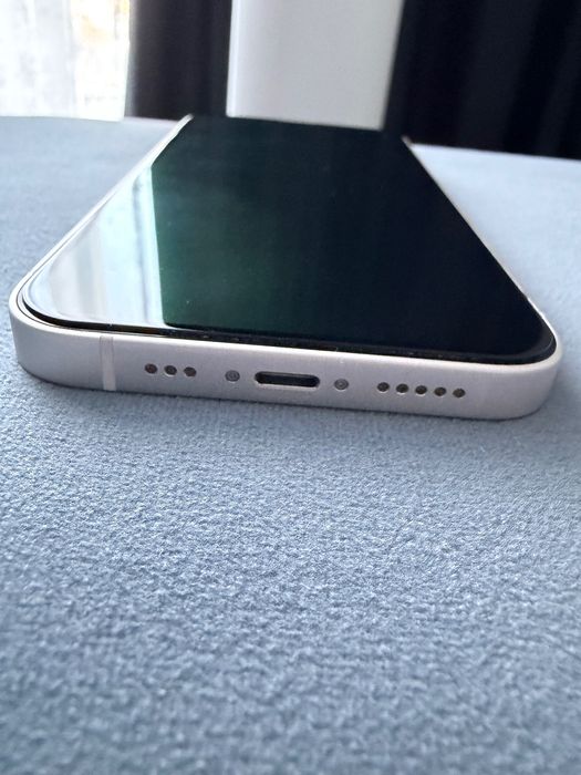 iPhone 14, 128 гб Starlight