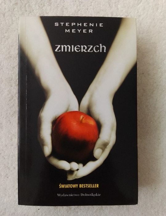Zmierzch; Stephenie Meyer