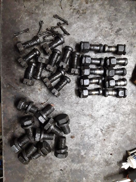 Болти головна пара,редукторГаз21,24,69,Уаз,чулок моста